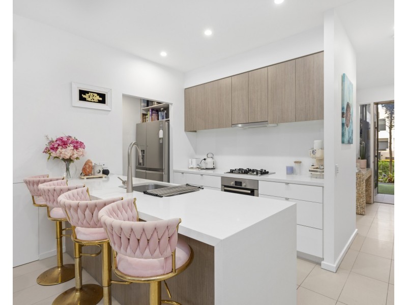 110 North Quay Circuit, Hope Island QLD 4212