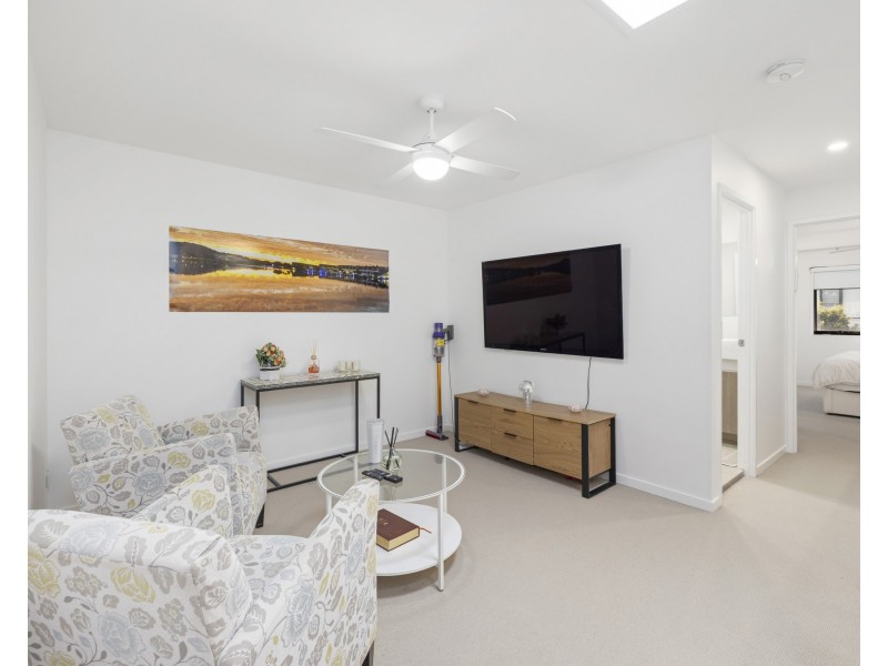 110 North Quay Circuit, Hope Island QLD 4212