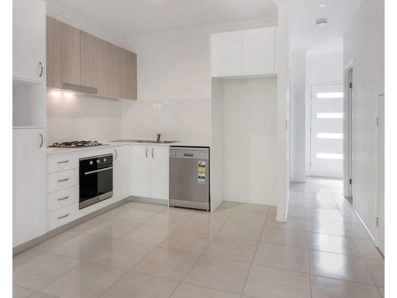 30/460 Pine Ridge Road, Coombabah QLD 4216