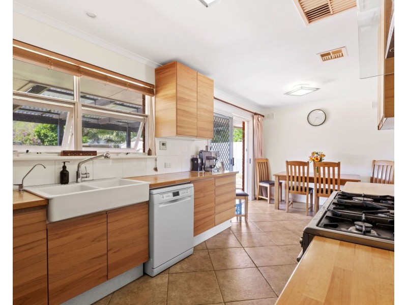 13 Telford Crescent, Modbury Heights SA 5092