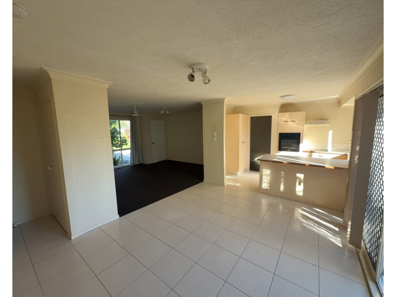 55/2 St Kevins Avenue, Benowa QLD 4217