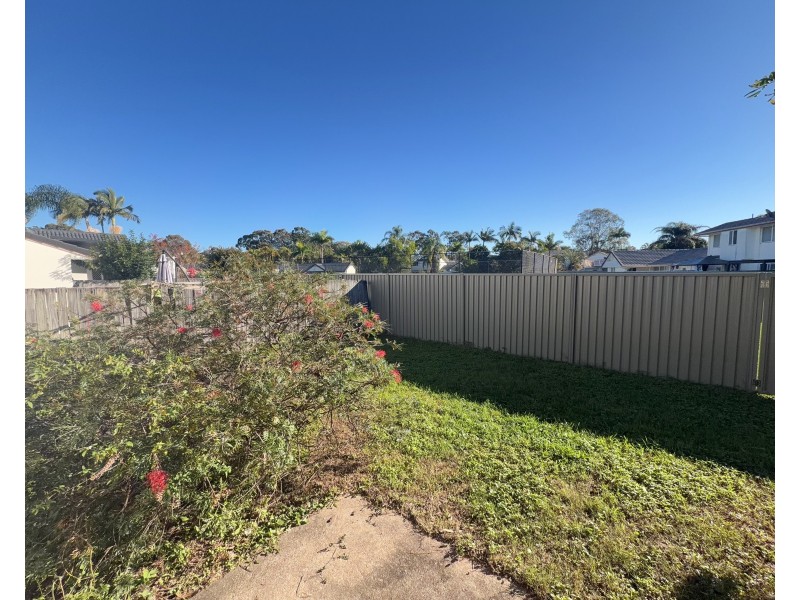 55/2 St Kevins Avenue, Benowa QLD 4217