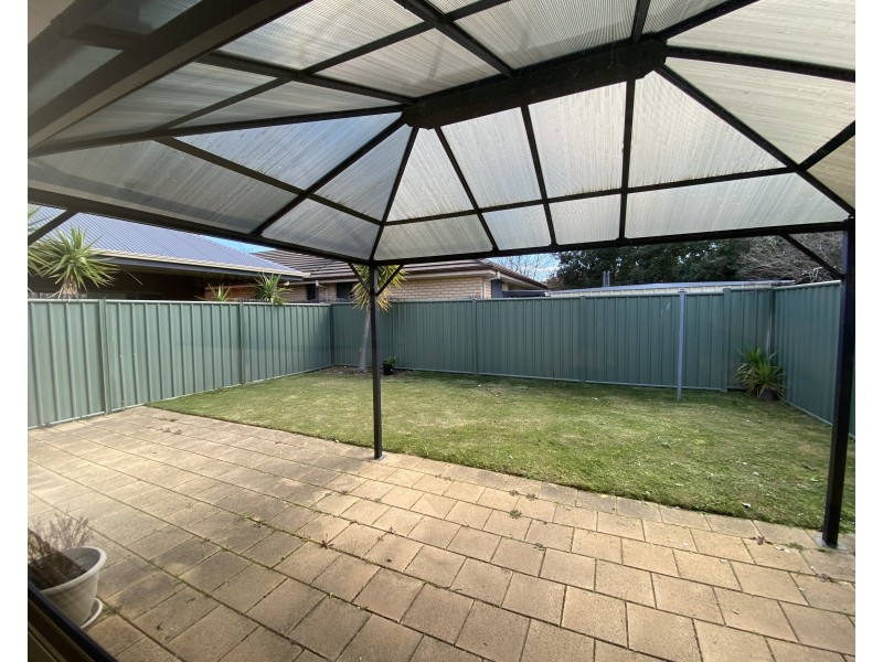 96 Shoalhaven Circuit, Mawson Lakes SA 5095