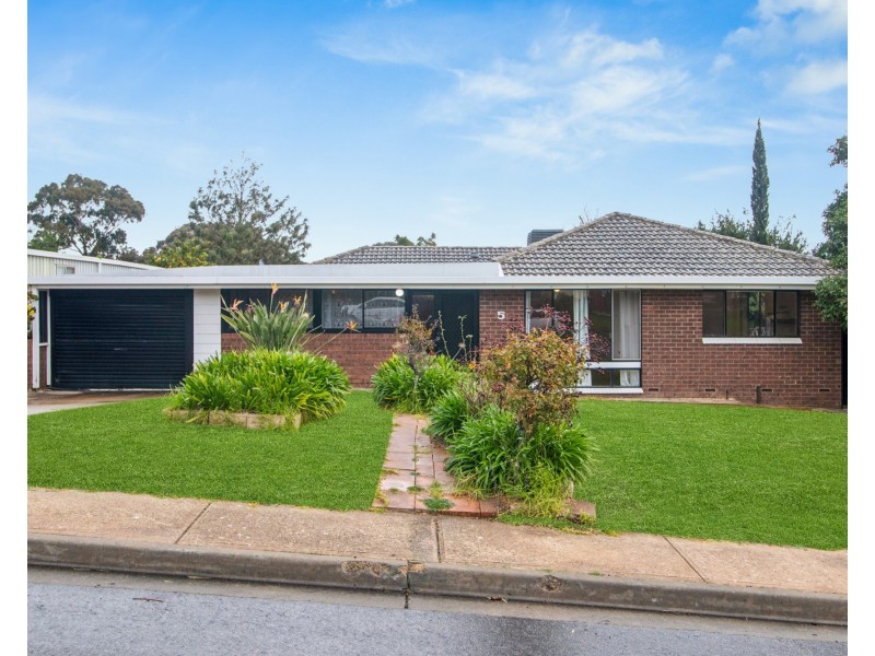 5 Sovereign Street, Hallett Cove SA 5158