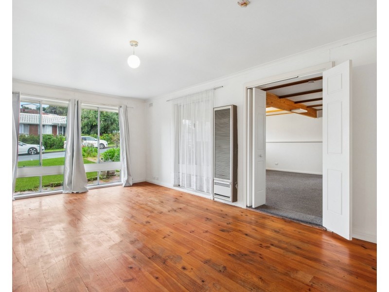 5 Sovereign Street, Hallett Cove SA 5158