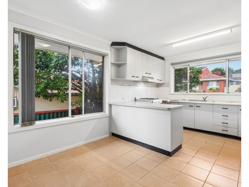 5 Sovereign Street, Hallett Cove SA 5158