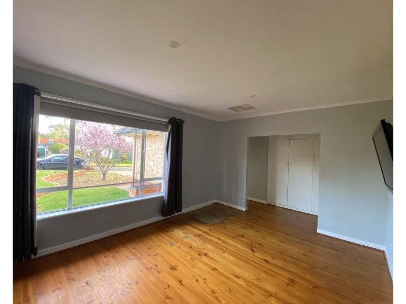12 Kennett Street, Para Hills SA 5096