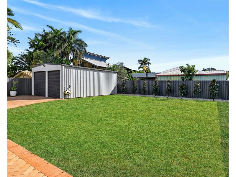 14 Pool Street, Hope Island QLD 4212