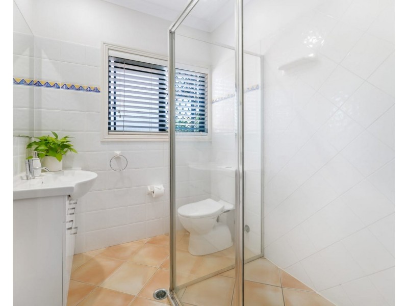 14 Pool Street, Hope Island QLD 4212