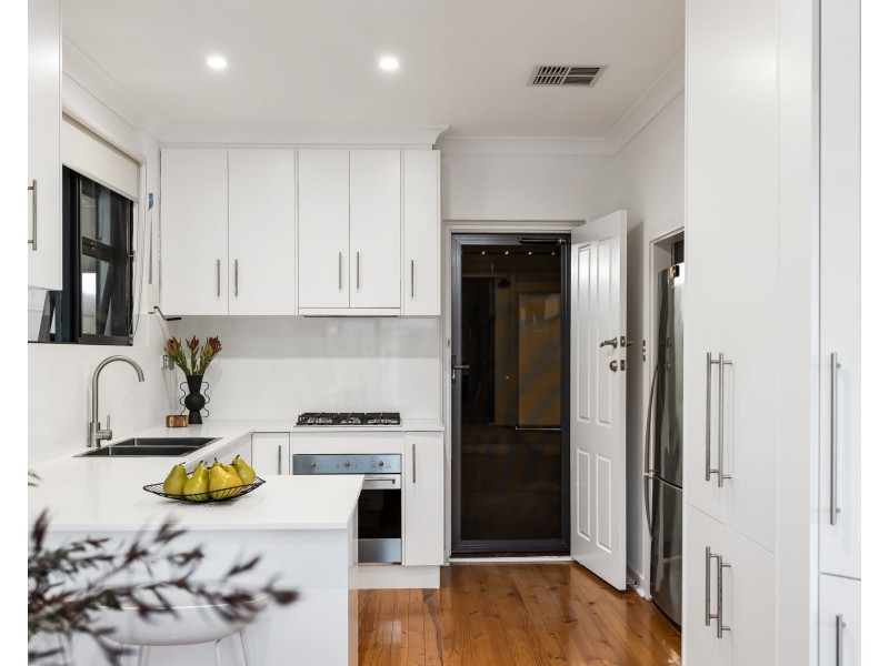 4 Woodland Road, Mitchell Park SA 5043