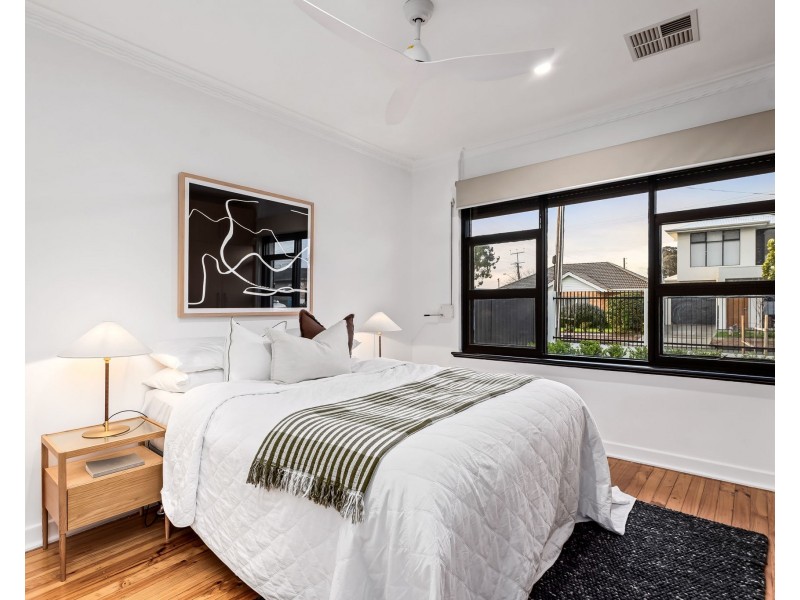 4 Woodland Road, Mitchell Park SA 5043