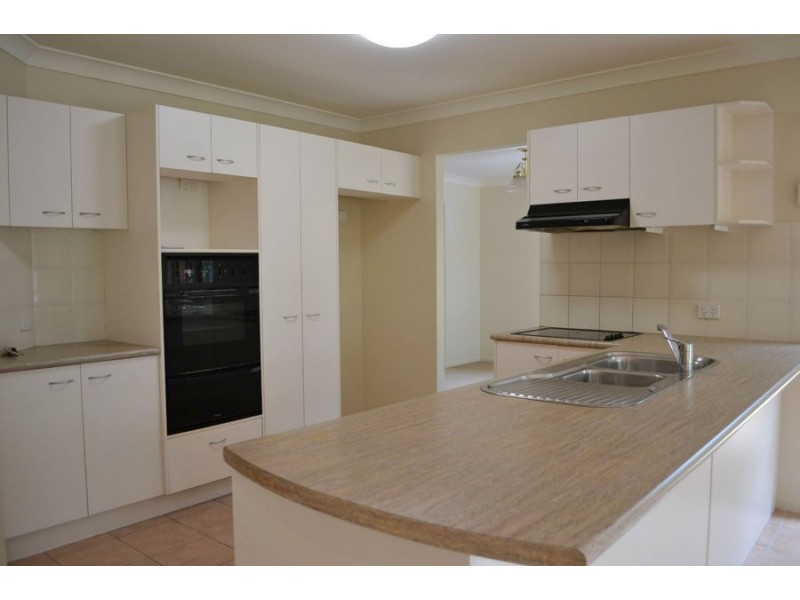 7 Deborah Place, Westlake QLD 4074