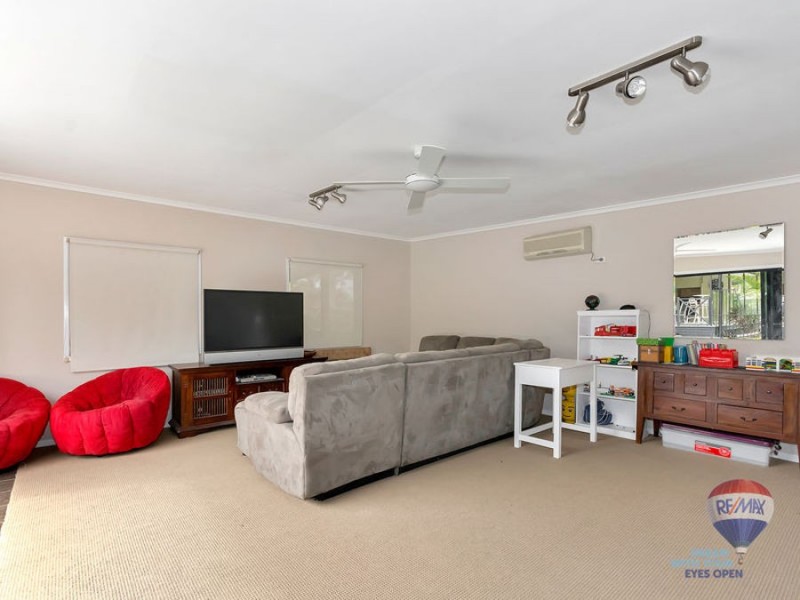 29 STUART STREET, Barellan Point QLD 4306