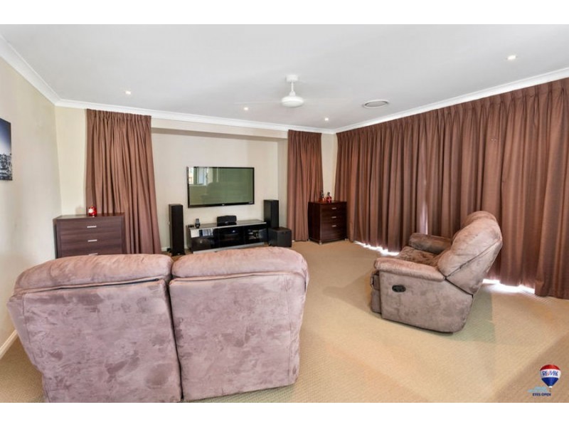 42 Waterfront Drive, Karalee QLD 4306