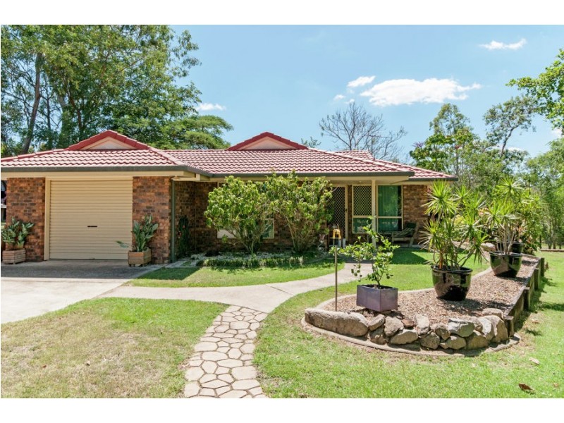 30 Balmoral Grove, Karalee QLD 4306