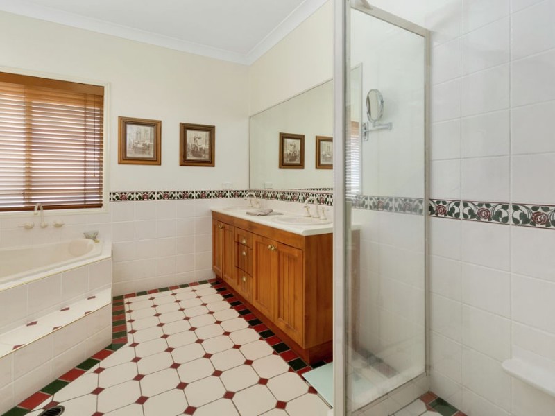 29-31 Sovereign Strait, Karalee QLD 4306