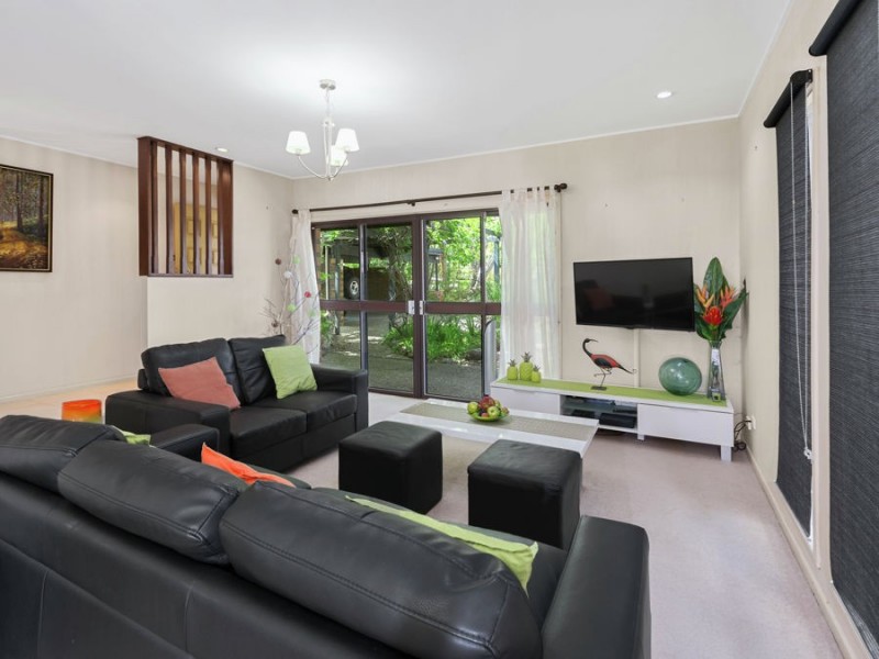 12 Galleon street, Jamboree Heights QLD 4074