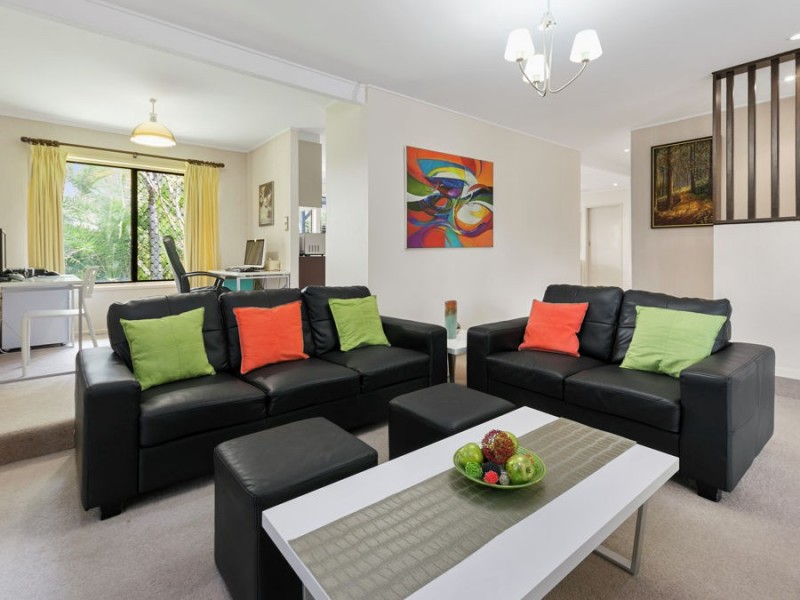 12 Galleon street, Jamboree Heights QLD 4074