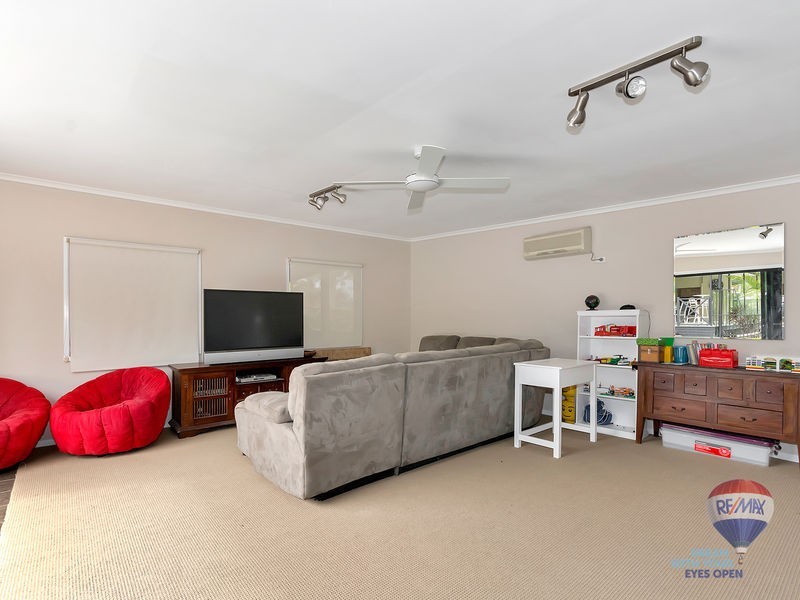 29 STUART STREET, Barellan Point QLD 4306