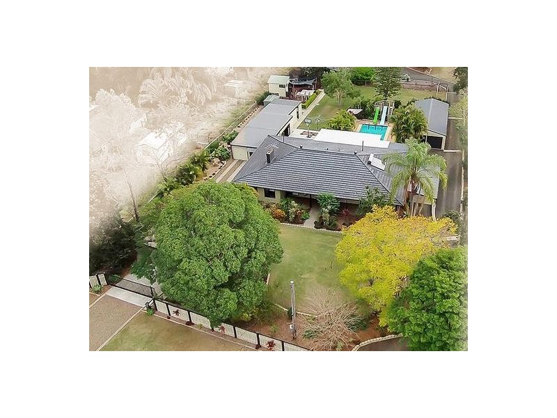 29 STUART STREET, Barellan Point QLD 4306