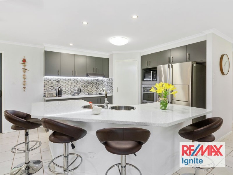 16 Krystyna Court, Karalee QLD 4306