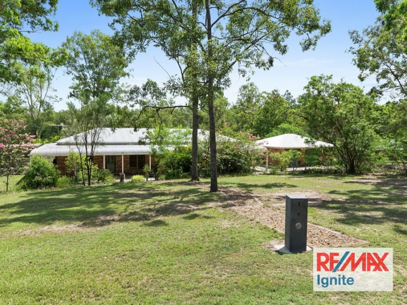 94 PHILLIP CRESCENT, Barellan Point QLD 4306