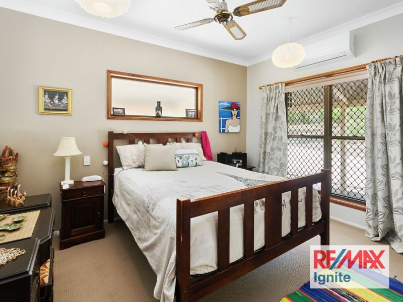 94 PHILLIP CRESCENT, Barellan Point QLD 4306