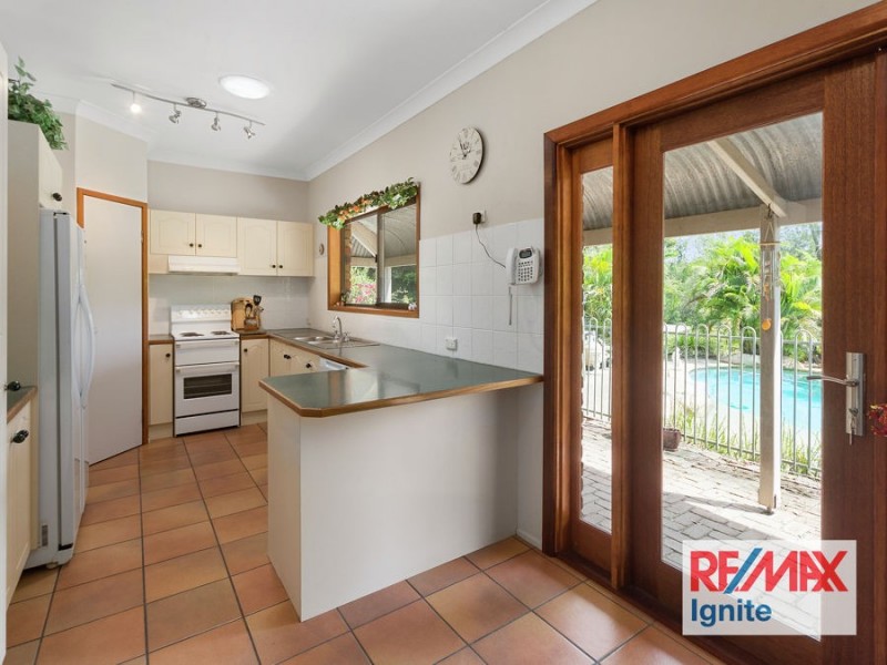 94 PHILLIP CRESCENT, Barellan Point QLD 4306