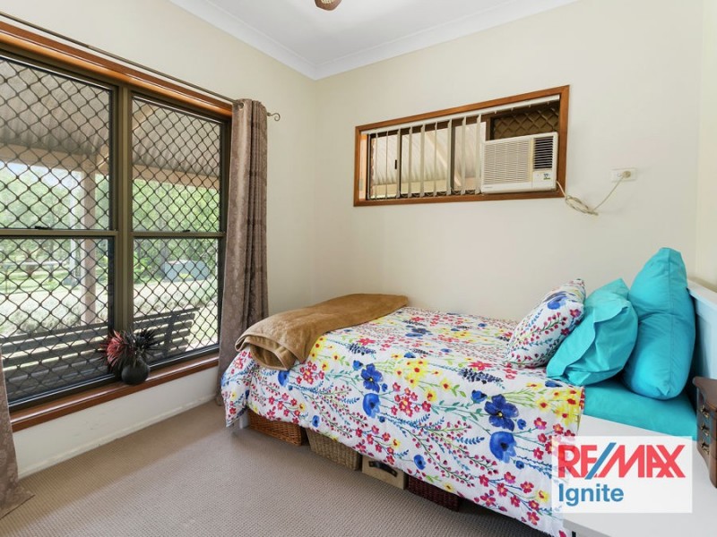 94 PHILLIP CRESCENT, Barellan Point QLD 4306