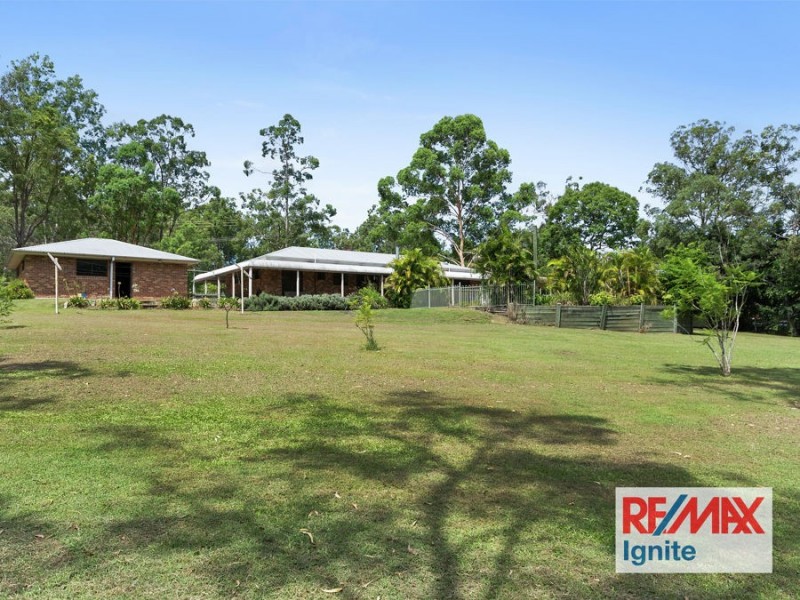 94 PHILLIP CRESCENT, Barellan Point QLD 4306