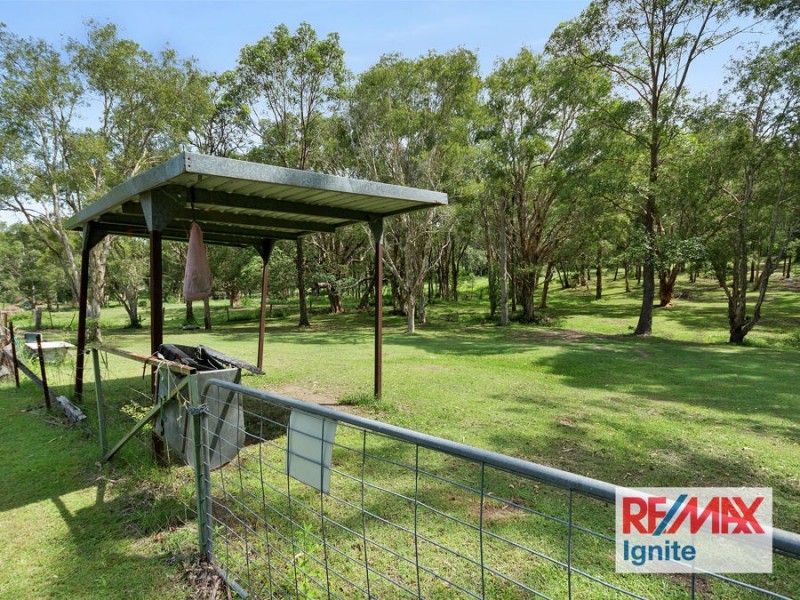 94 PHILLIP CRESCENT, Barellan Point QLD 4306