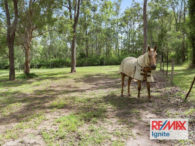 94 PHILLIP CRESCENT, Barellan Point QLD 4306