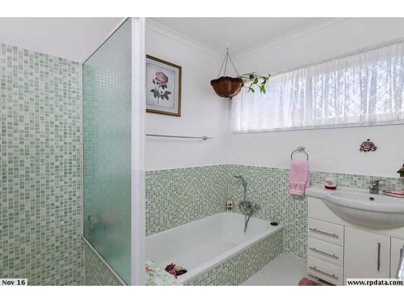 7 SPINNAKER STREET, Jamboree Heights QLD 4074