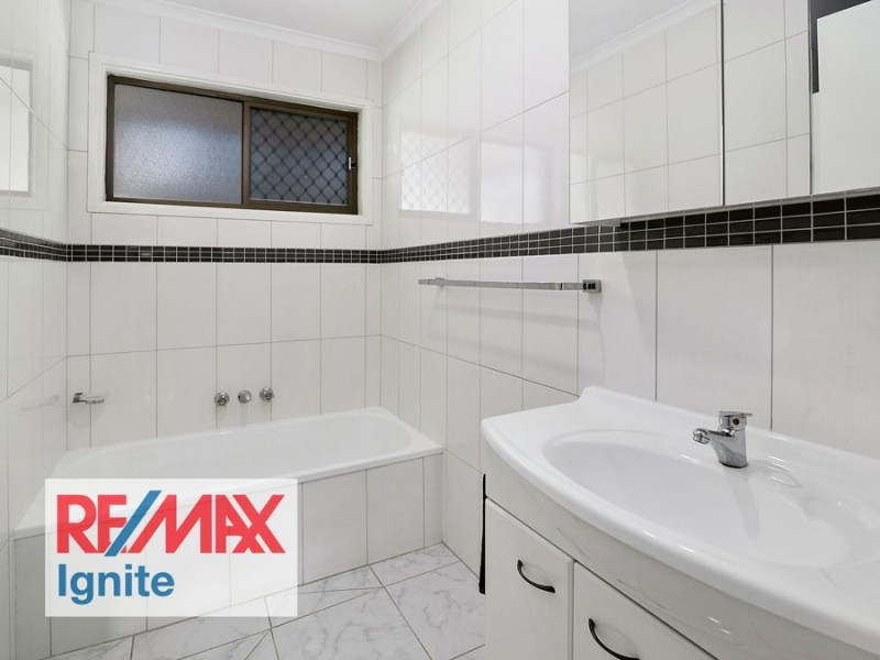 24 Glenelg Dr, Brassall QLD 4305