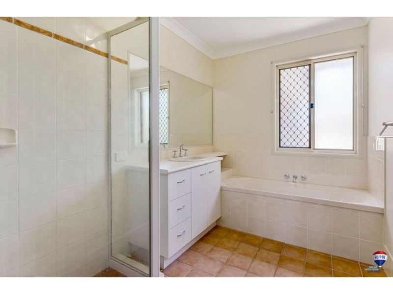 7 Deborah Place, Westlake QLD 4074