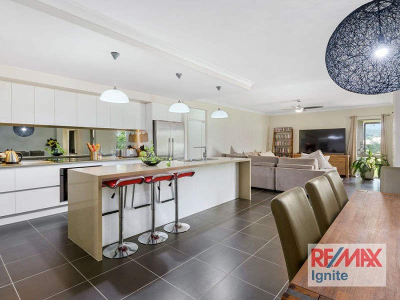 144 Diamantina Circle, Karalee QLD 4306