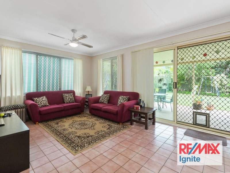 9 Heath Street, Forest Lake QLD 4078