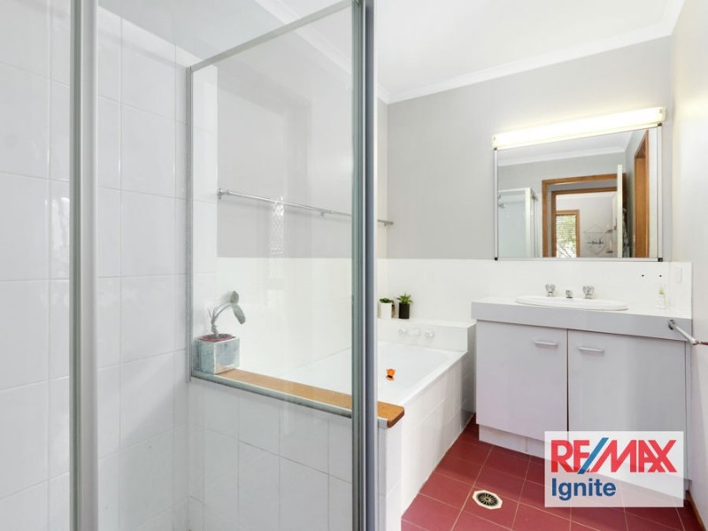 6 Pallert Street, Middle Park QLD 4074