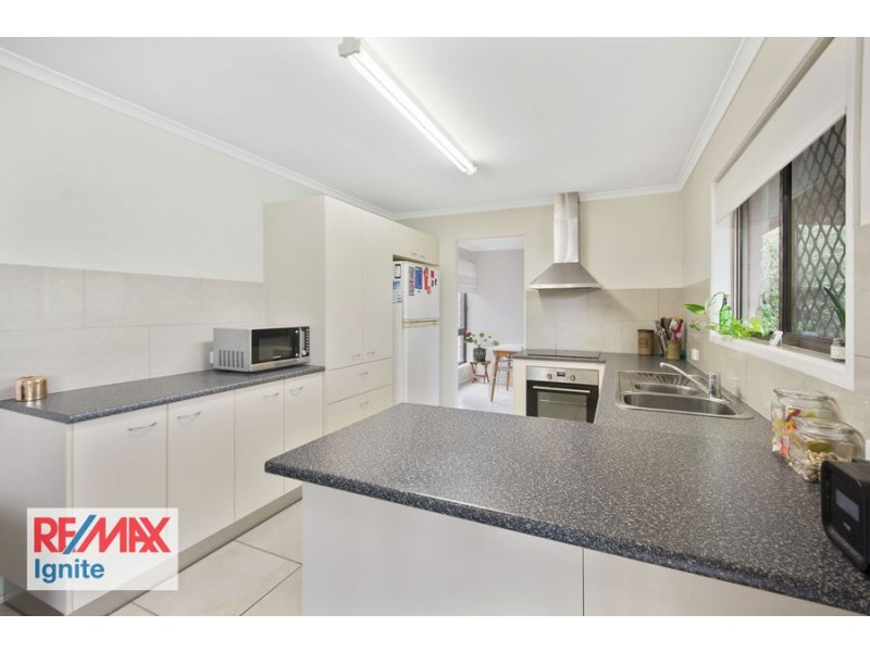 25 Athos Street, Riverhills QLD 4074