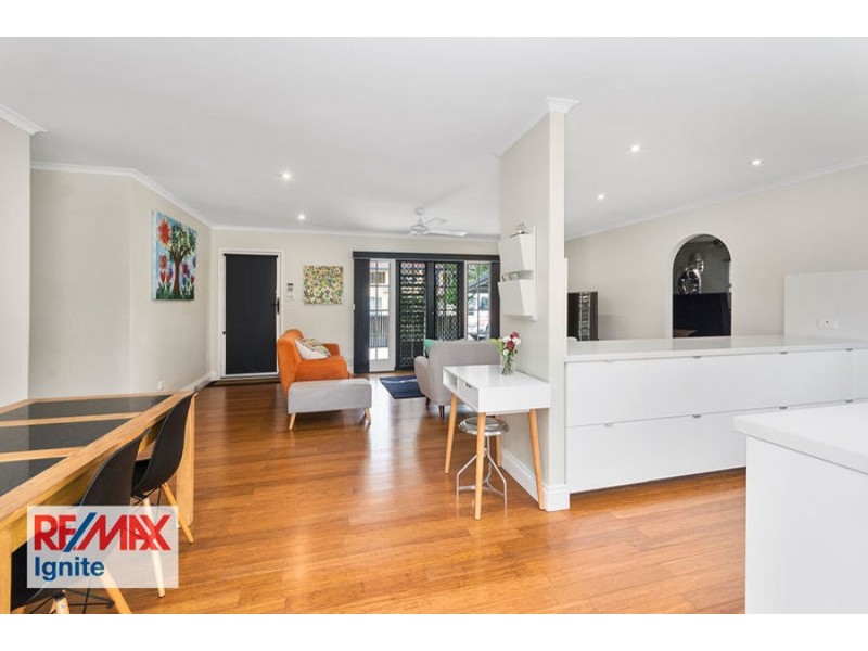 6 Tigris Street, Riverhills QLD 4074