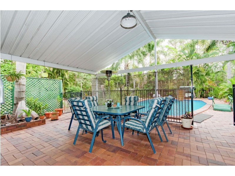 77 Leichhardt Crescent, Barellan Point QLD 4306