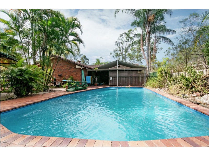 77 Leichhardt Crescent, Barellan Point QLD 4306