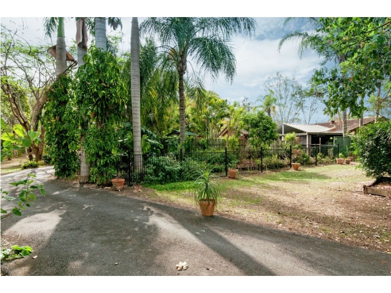 77 Leichhardt Crescent, Barellan Point QLD 4306