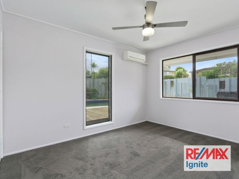4 Reef Close, Jamboree Heights QLD 4074