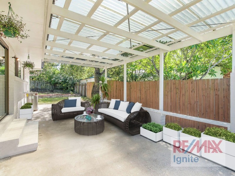 15 Hazelton Street, Riverhills QLD 4074