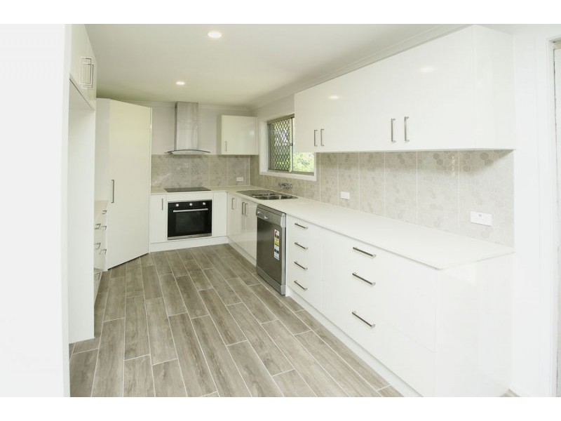 3 Zeil Street, Riverhills QLD 4074