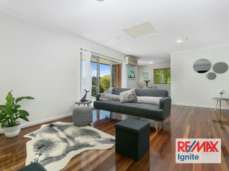 33 ARAKOOLA STREET, Jindalee QLD 4074