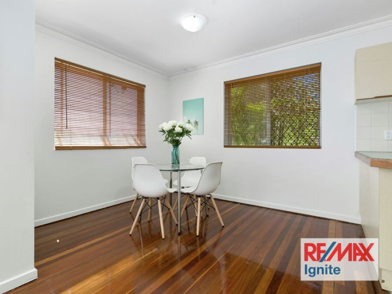 33 ARAKOOLA STREET, Jindalee QLD 4074
