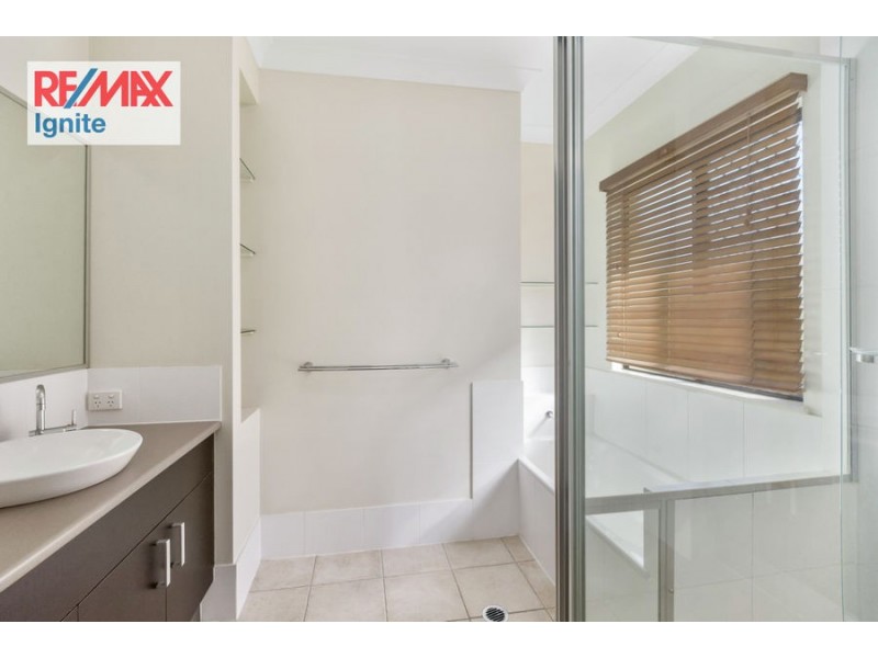 9 GIPPSLAND CIRCUIT, Forest Lake QLD 4078