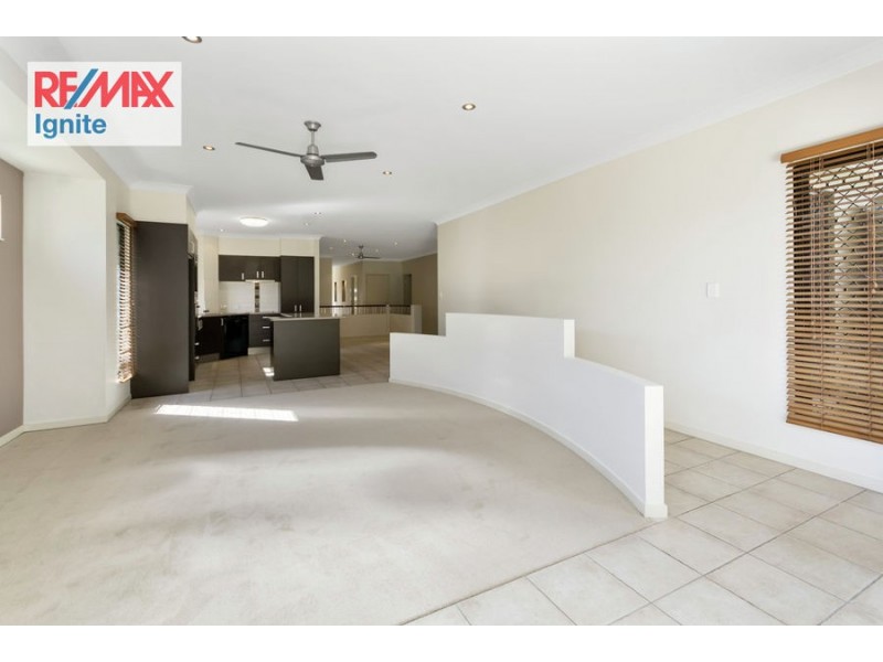 9 GIPPSLAND CIRCUIT, Forest Lake QLD 4078